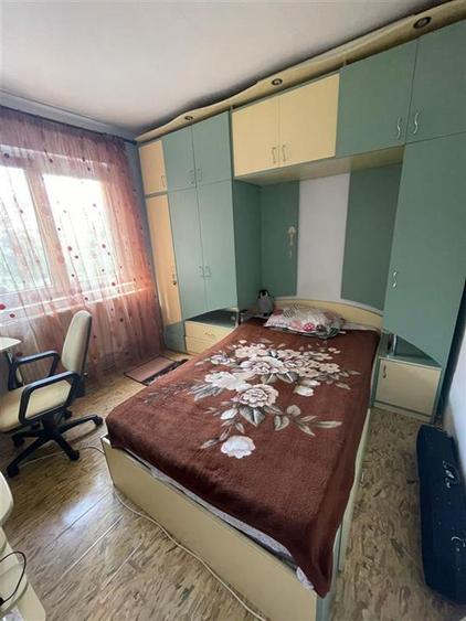 Apartament cu 2 camere semidecomandat, mobilat în Păcurari