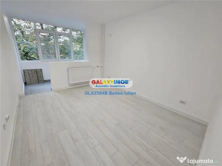 Apartament cu 3 camere semidecomandat în Titan