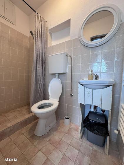 Casă cu 4 camere cu Teren 1400 Mp în Brateiu