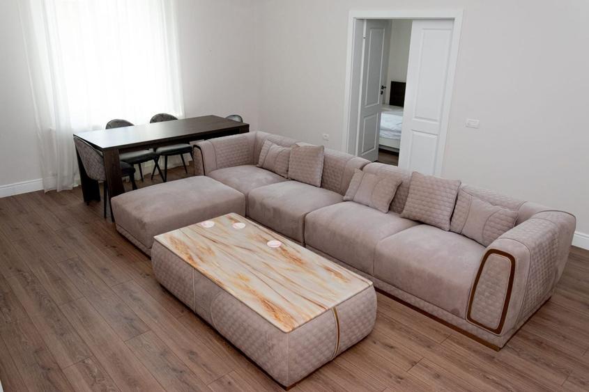 Apartament cu 3 camere, mobilat în Sinaia