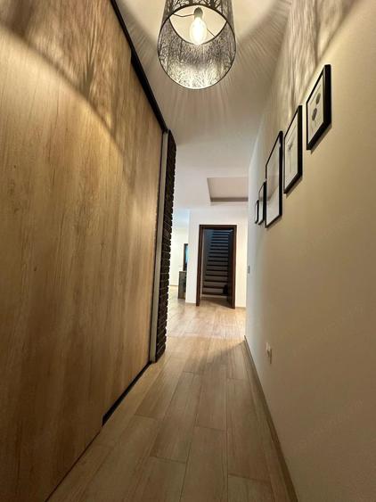 Casă cu Teren 1255 Mp în Central