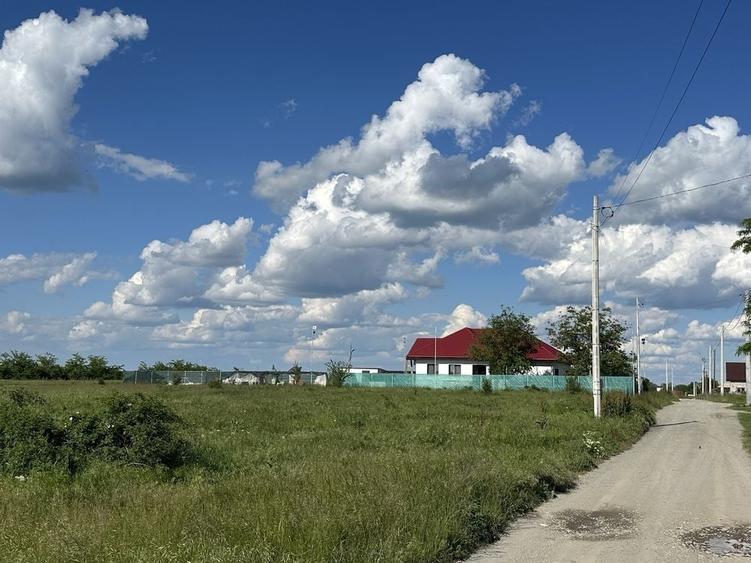 Teren de 1000 mp, în Fundeni