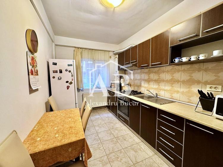 Apartament cu 3 camere semidecomandat, mobilat în Chiajna