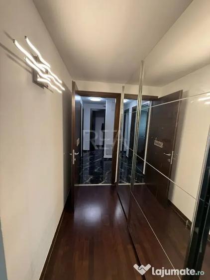 Apartament cu 2 camere decomandat în Văcăresti