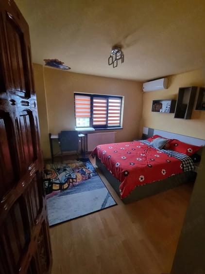 Apartament cu 3 camere decomandat în Brazda lui Novac