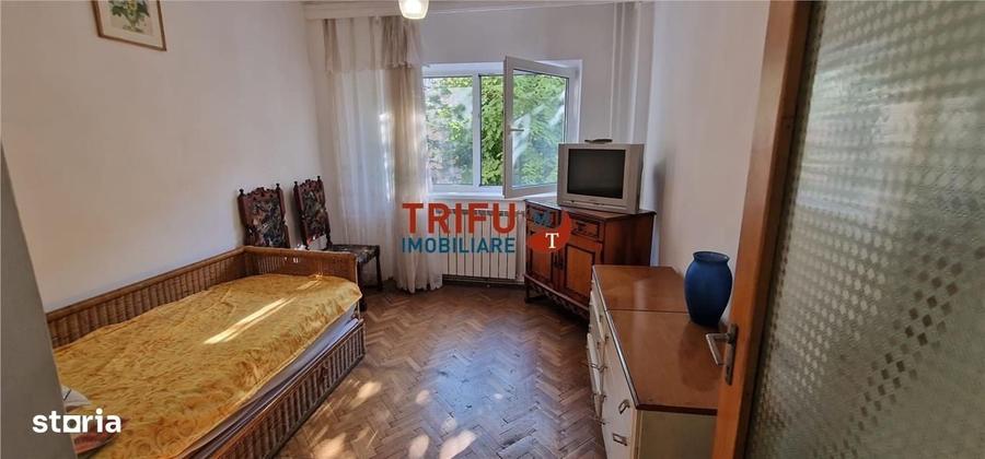 Apartament cu 3 camere decomandat în Tolstoi