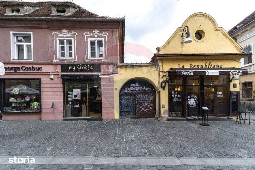 Apartament cu 2 camere semidecomandat în Centrul Istoric