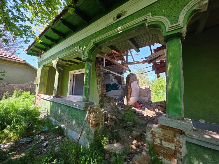 Teren Construcții intravilan de 3108 mp, în Gălbinași