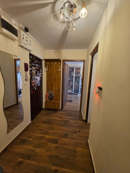 Apartament cu 2 camere decomandat în Colentina