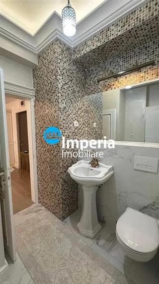 Apartament cu 3 camere decomandat, mobilat în Central