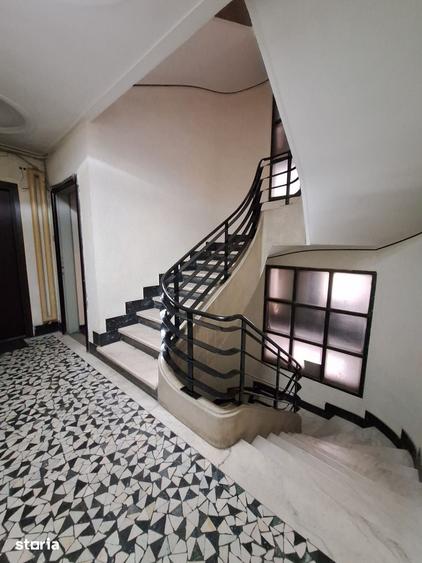 Apartament cu 4 camere în Centrul Istoric