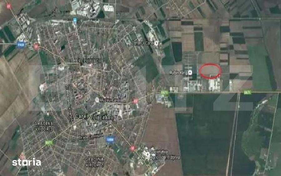 Teren de 108780 mp, în Central