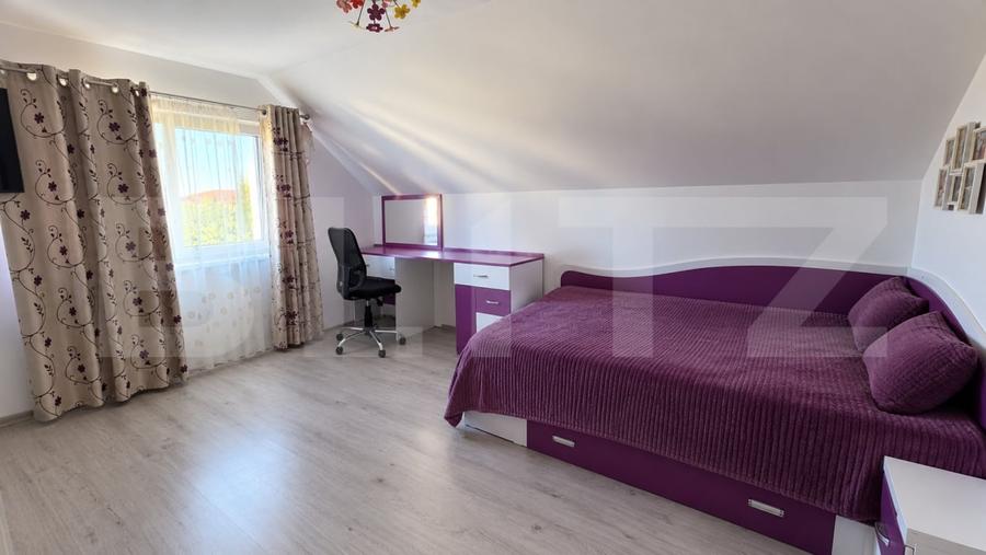 Casă individuală cu 5 camere cu Canalizare în Chișoda