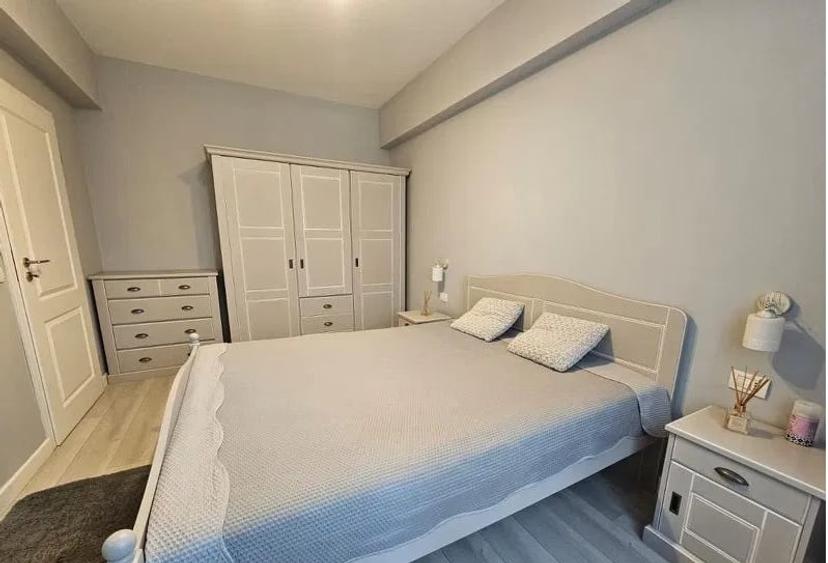 Apartament cu 2 camere semidecomandat, mobilat în Calea Victoriei