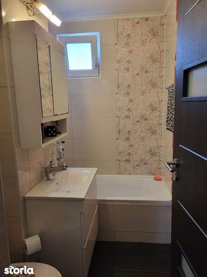 Apartament cu 2 camere în Apărătorii Patriei