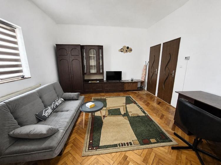 Garsonieră decomandată în Hașdeu