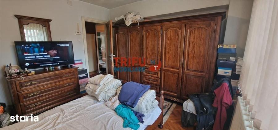 Apartament cu 4 camere decomandat în Central