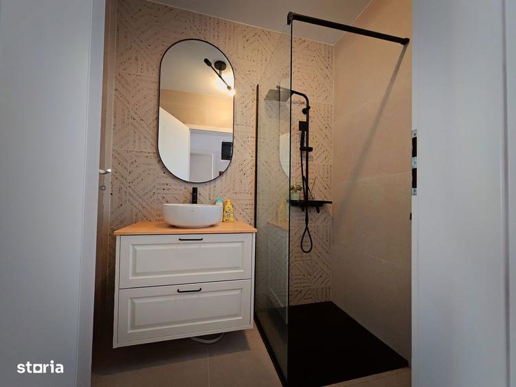 Casă cu 5 camere cu Teren 300 Mp în Corbeanca