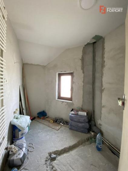 Casă cu 5 camere cu Teren 500 Mp în Bogdăneștilor