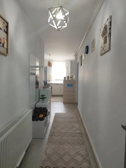 Apartament cu 2 camere decomandat în Florești