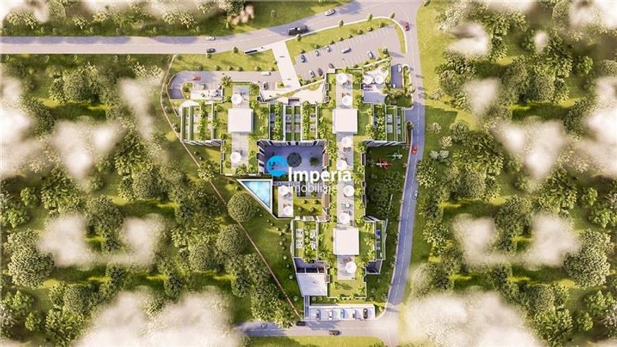 Apartament cu 3 camere decomandat în Podul de Fier