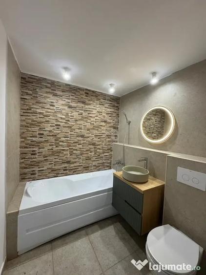 Apartament cu 3 camere decomandat în Ștefan cel Mare