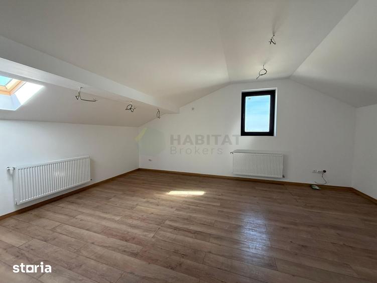 Casă cu 5 camere cu Teren 555 Mp în Tineretului
