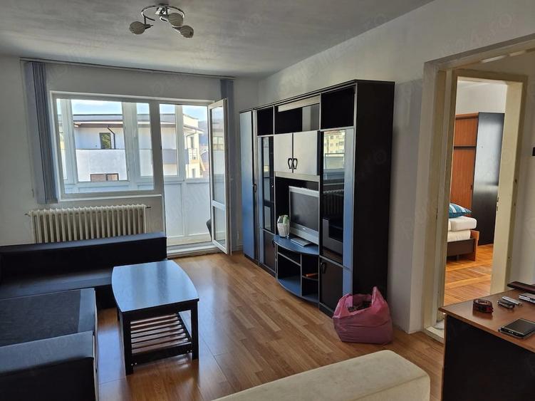 Apartament cu 2 camere semidecomandat în Exterior Vest