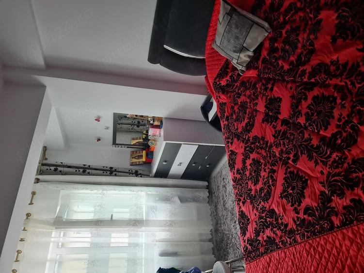 Apartament cu 2 camere semidecomandat în Valea Adâncă