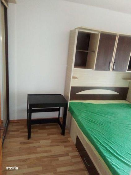 Apartament cu 3 camere decomandat, mobilat în Apusului