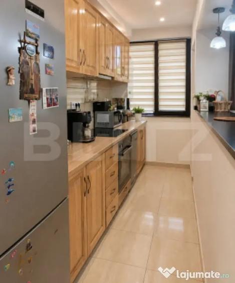 Apartament cu 3 camere semidecomandat în Central
