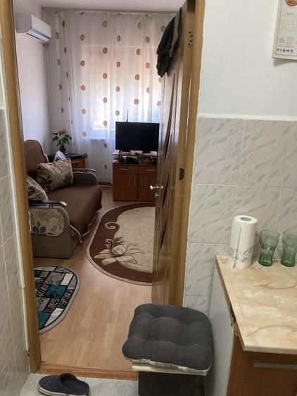 Garsonieră decomandată în CET