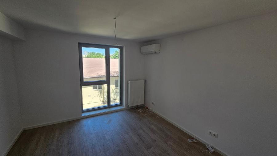 Apartament cu 2 camere decomandat în Tei