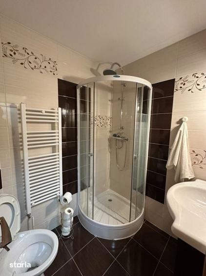 Apartament cu 4 camere în Republicii
