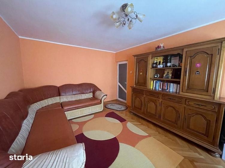 Apartament cu 2 camere decomandat în Micro 16
