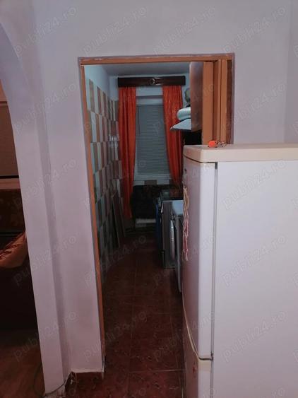 Apartament cu 2 camere semidecomandat în Băcâia
