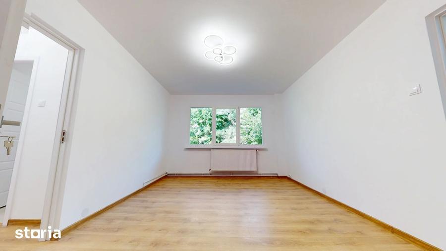 Apartament cu 2 camere semidecomandat în Centrul Civic