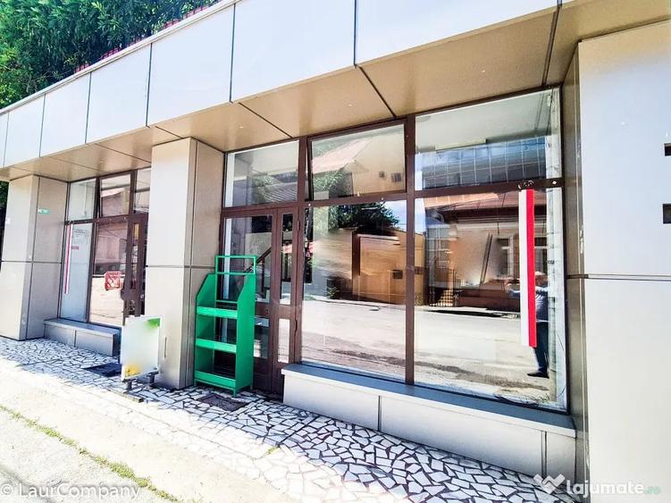Spațiu comercial, de 80 mp, în Central