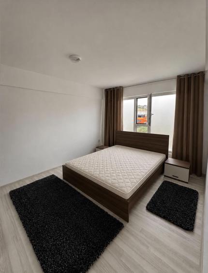 Apartament cu 3 camere decomandat în Vișan