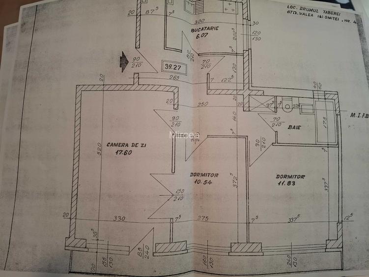 Apartament cu 3 camere, decomandat, in bloc reabilitat, cu loc de parcare. Cartier Drumul Taberei. Proprietar