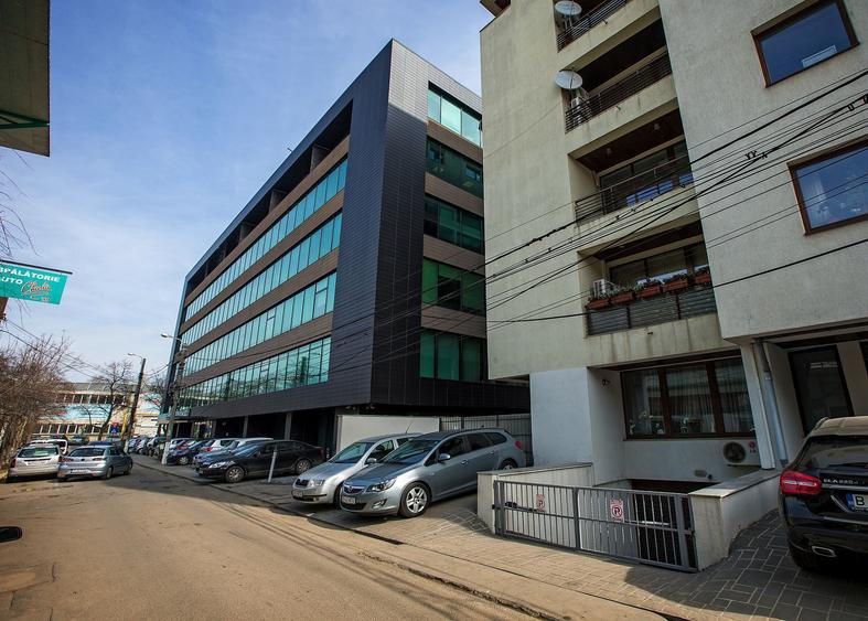 Birou, de 5,100 mp, în Aviației