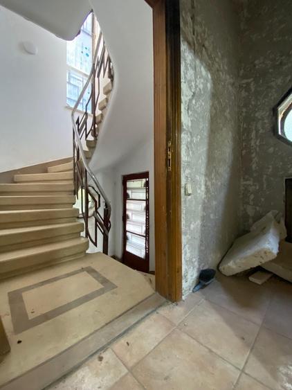 Apartament cu 3 camere decomandat în Calea Călărașilor