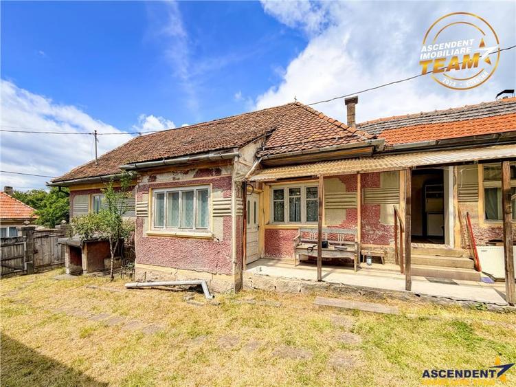 Casă cu 3 camere cu Teren 1087 Mp în Micfalău
