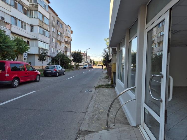 Spațiu comercial, de 585 mp, în Central