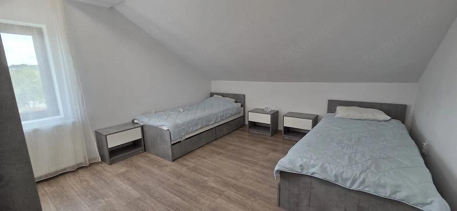 Casă cu Teren 120 Mp în Est