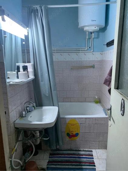 Apartament cu 3 camere decomandat în Crihala