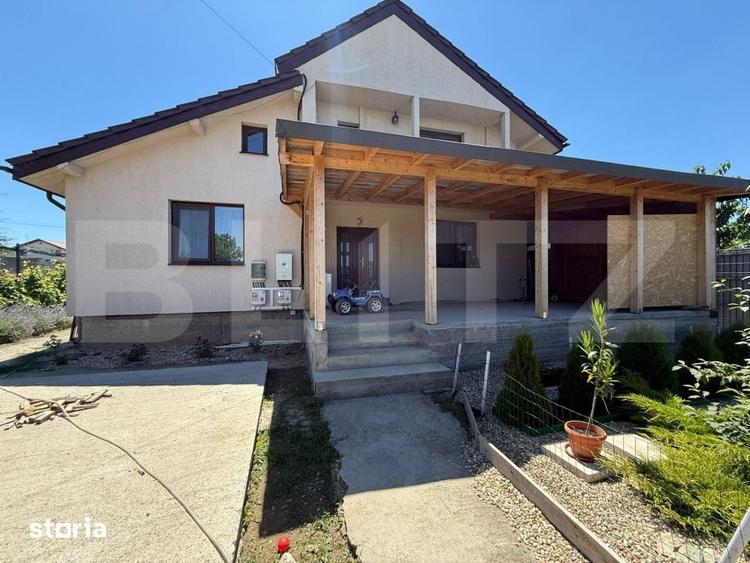 Casă cu 5 camere cu Teren 481 Mp în Malu Mare