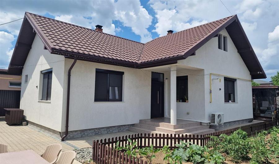 Casă cu 4 camere cu Teren 500 Mp în Cazasu
