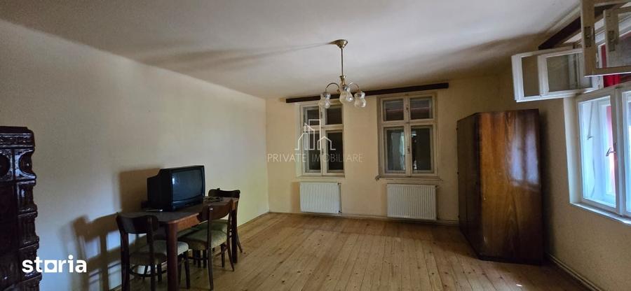 Casă cu 3 camere cu Teren 250 Mp în Bunești
