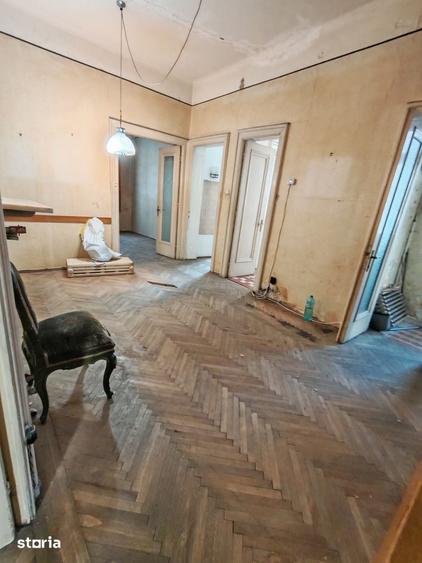 Apartament cu 4 camere în Cișmigiu